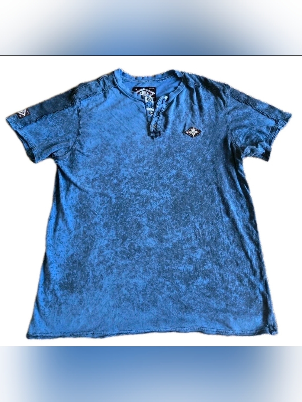 Affliction Mens Medium Blue Acid Wash Short Sleeve Shirt Henley Distressed Y2K
